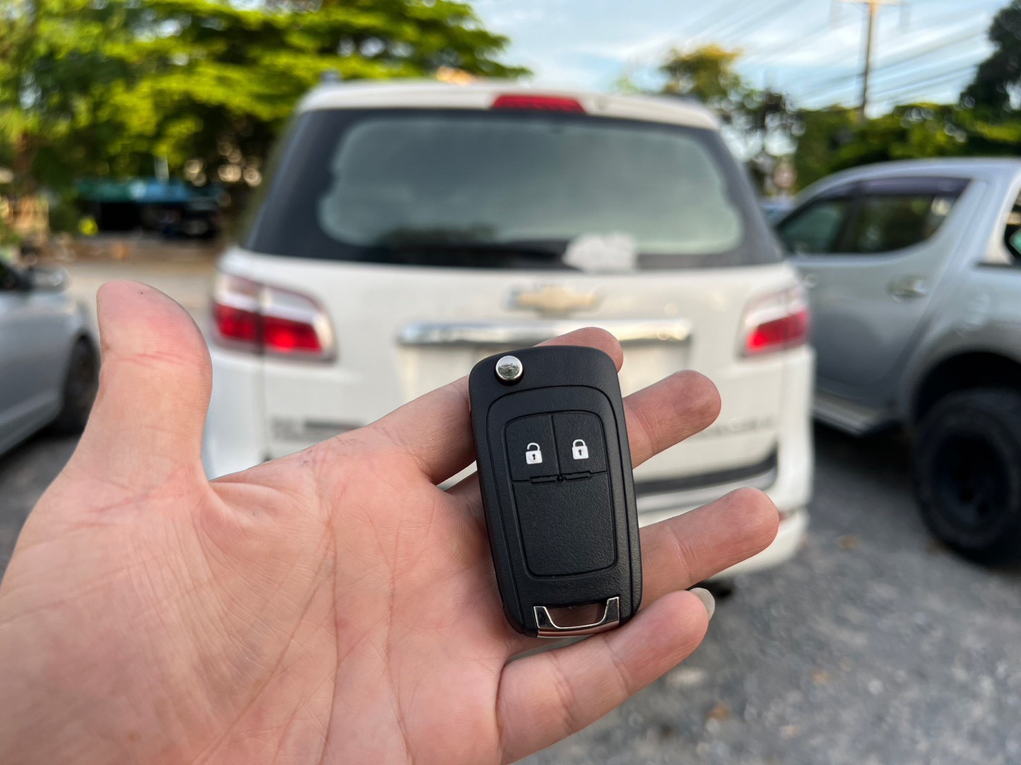 26 - https://ร้านกุญแจช่างเบิร์ดสายสี่.com | ร้านกุญแจช่างเบิร์ดสายสี่ รับทำกุญแจฝังชิพ รีโมท สมาร์ทคีย์ immobilizer รับทำกุญแจรถยนต์ รถมอเตอร์ไซค์ เปลี่ยนกรอบ เปลี่ยนถ่านรีโมท เปิดบ้าน เปิดรถ กุญแจหาย เราช่วยได้ 26 - https://ร้านกุญแจช่างเบิร์ดสายสี่.com | ร้านกุญแจช่างเบิร์ดสายสี่ รับทำกุญแจฝังชิพ รีโมท สมาร์ทคีย์ immobilizer รับทำกุญแจรถยนต์ รถมอเตอร์ไซค์ เปลี่ยนกรอบ เปลี่ยนถ่านรีโมท เปิดบ้าน เปิดรถ กุญแจหาย เราช่วยได้